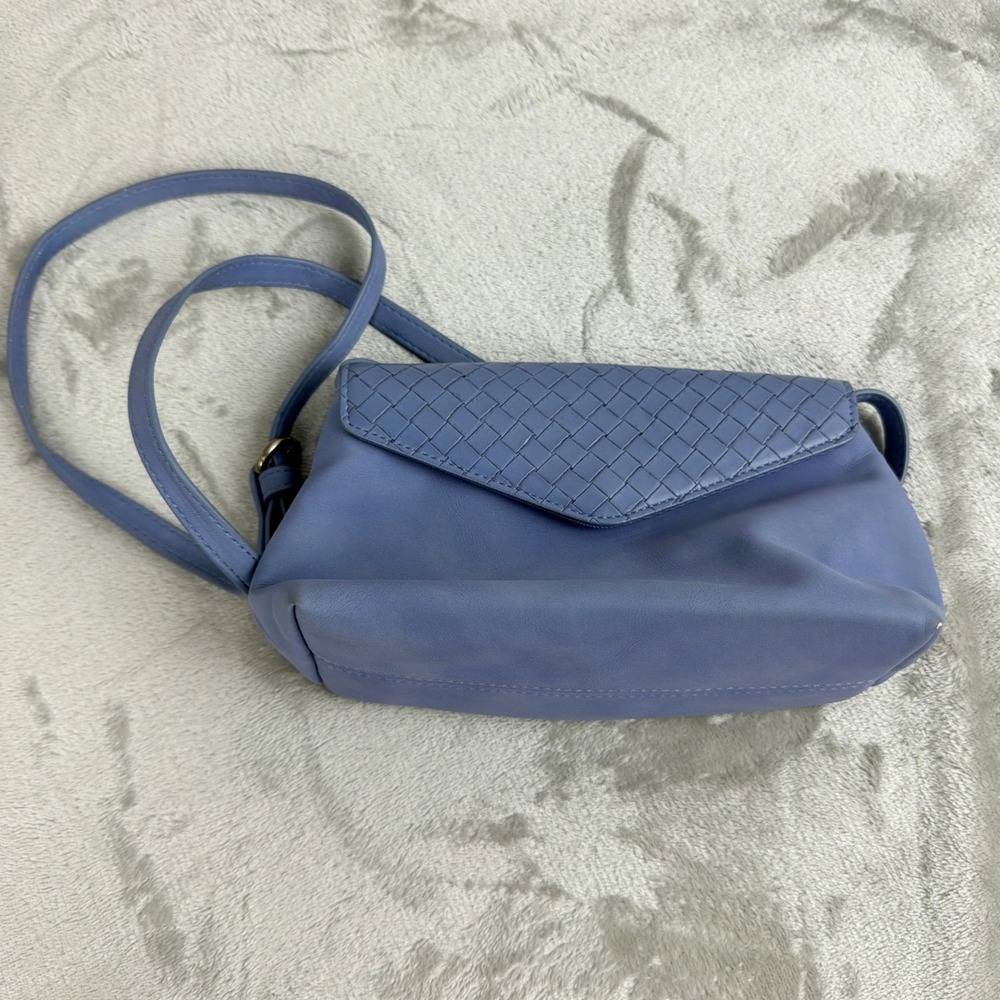 Universal Thread Blue Woven Flap‎ Crossbody Bag Small Faux Leather Purse
